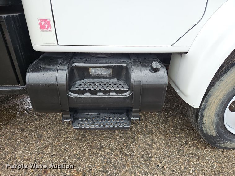 image for item OK9840 1993 International  4600 dump truck