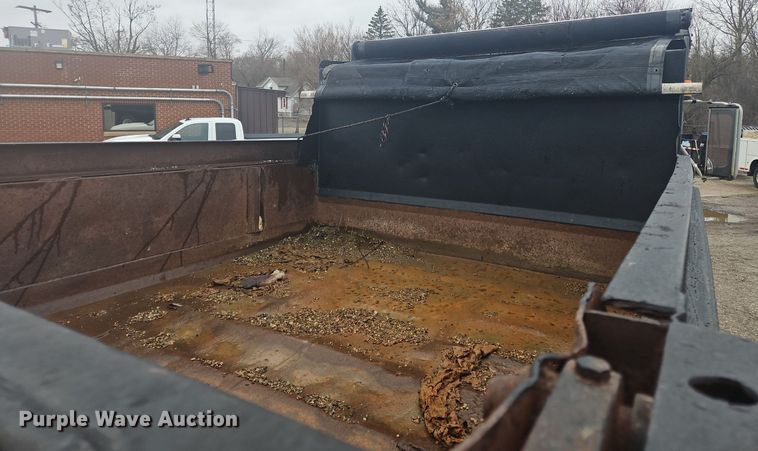 image for item OK9840 1993 International  4600 dump truck