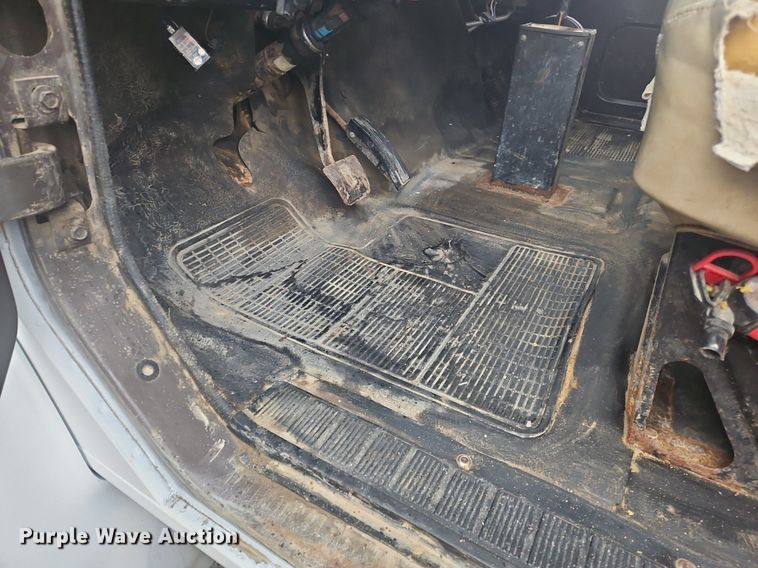 image for item OK9840 1993 International  4600 dump truck