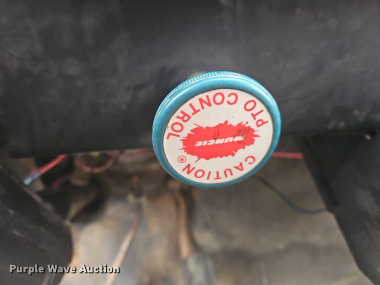 image for item OK9840 1993 International  4600 dump truck