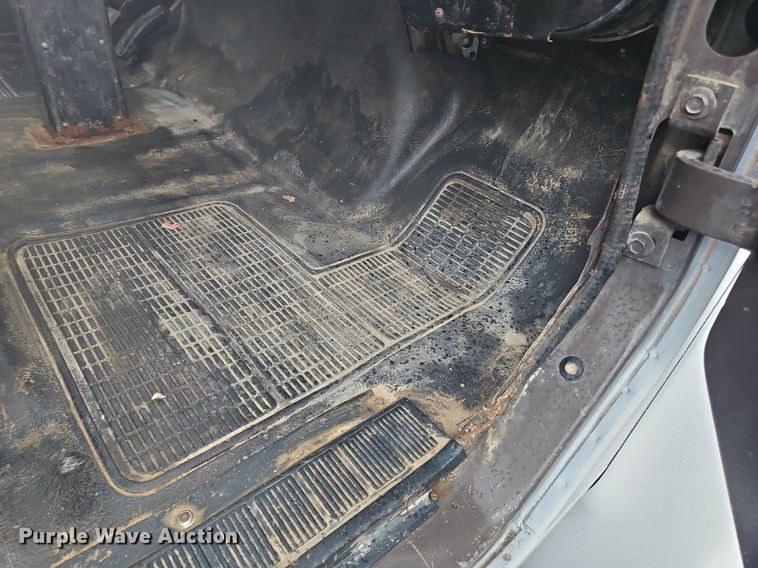 image for item OK9840 1993 International  4600 dump truck