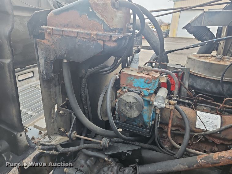 image for item OK9840 1993 International  4600 dump truck