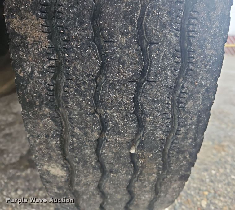 image for item OK9840 1993 International  4600 dump truck