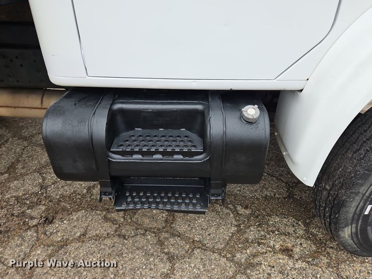 image for item OK9841 1996 International  4700 dump truck