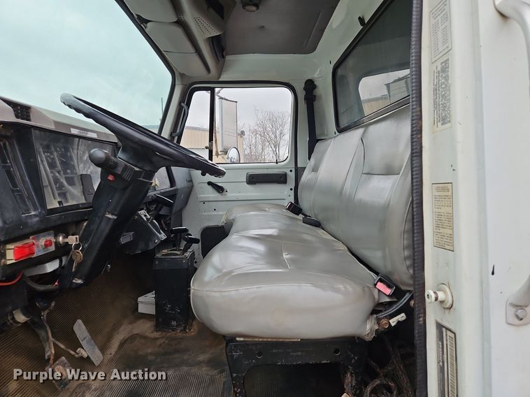 image for item OK9841 1996 International  4700 dump truck