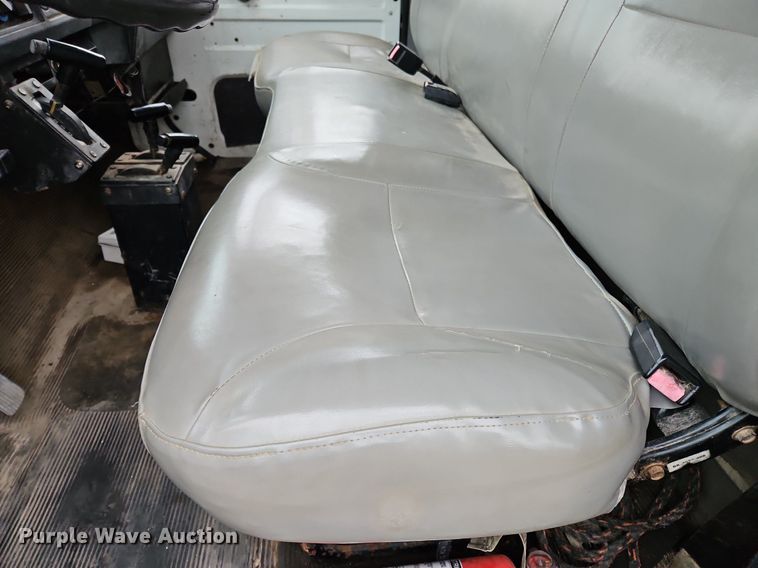 image for item OK9841 1996 International  4700 dump truck