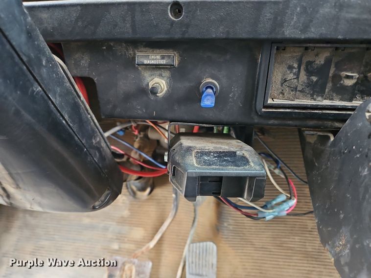 image for item OK9841 1996 International  4700 dump truck