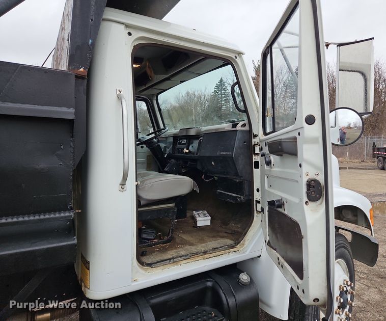 image for item OK9841 1996 International  4700 dump truck