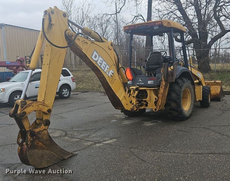 image for item OK9842 2003 John Deere  310G backhoe