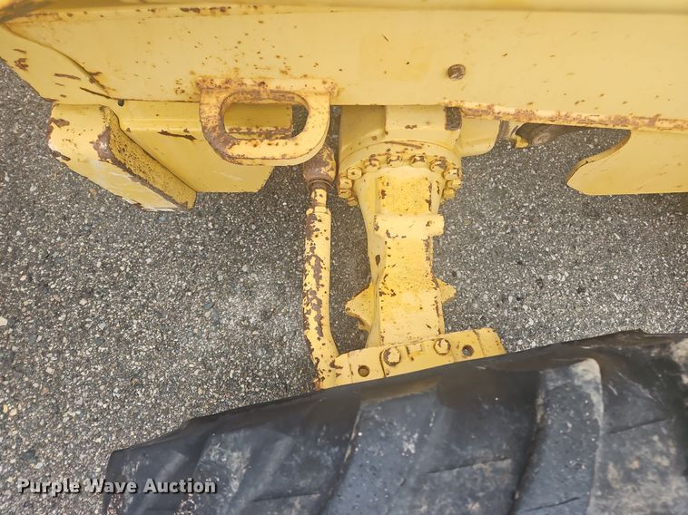 image for item OK9842 2003 John Deere  310G backhoe