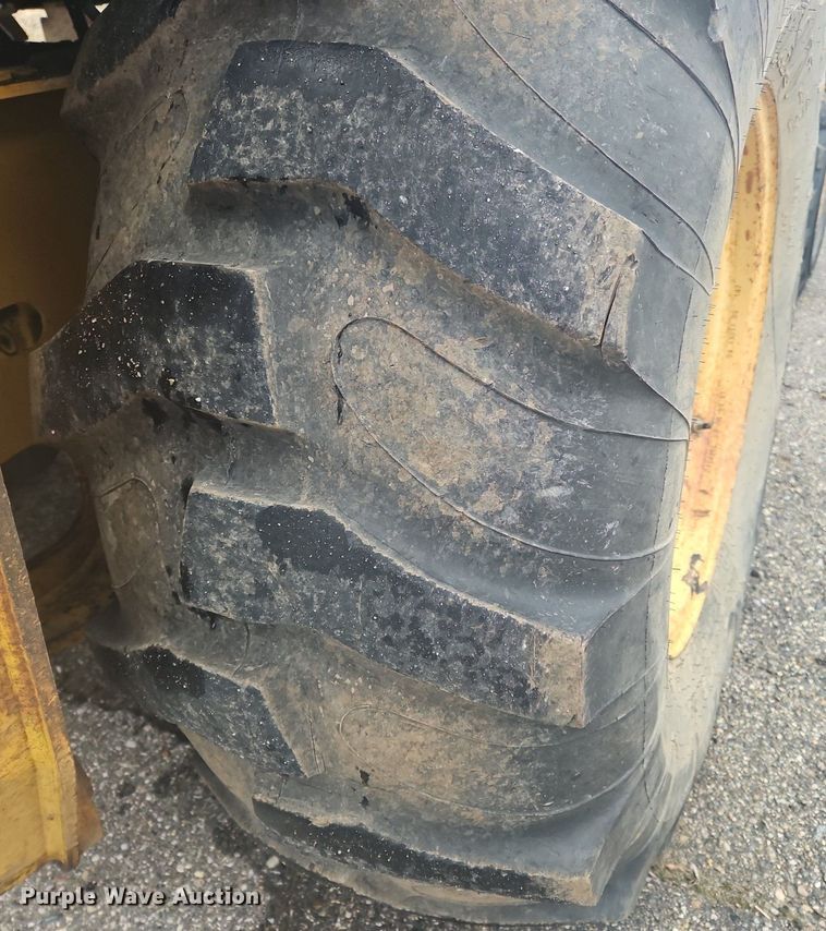 image for item OK9842 2003 John Deere  310G backhoe