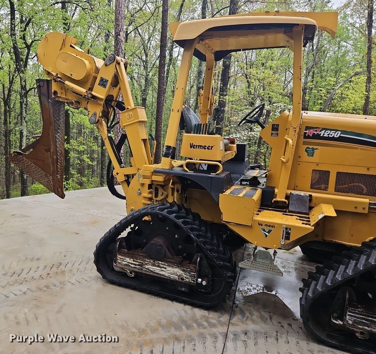 image for item OK9868 2014 Vermeer  RTX1250 cable plow