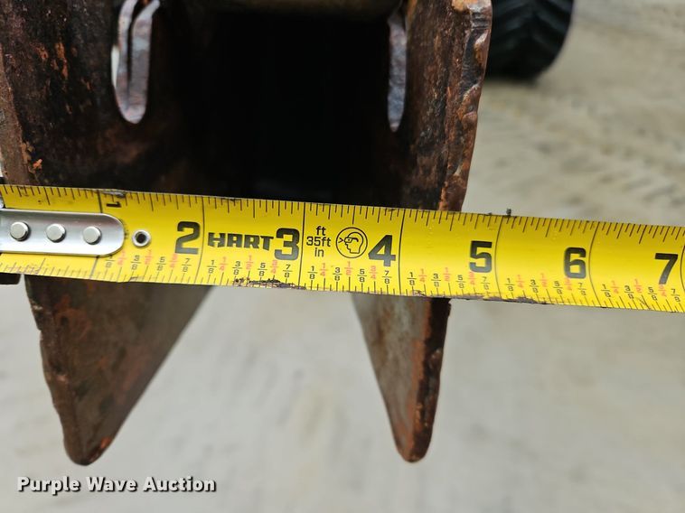 image for item OK9868 2014 Vermeer  RTX1250 cable plow