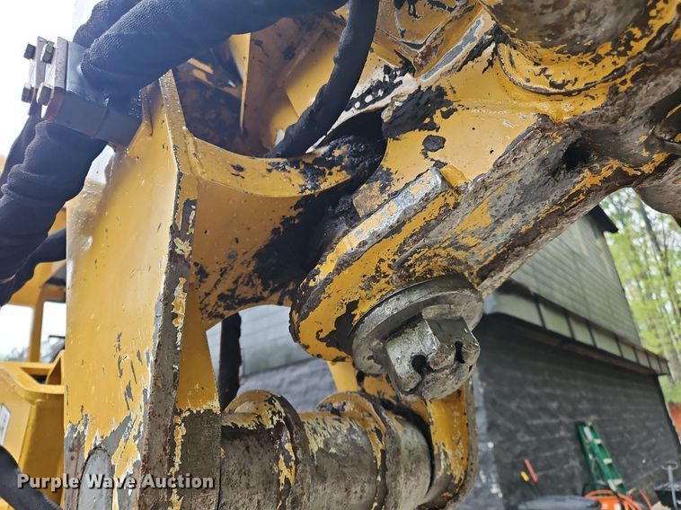 image for item OK9868 2014 Vermeer  RTX1250 cable plow