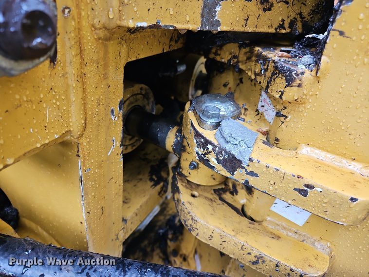 image for item OK9868 2014 Vermeer  RTX1250 cable plow