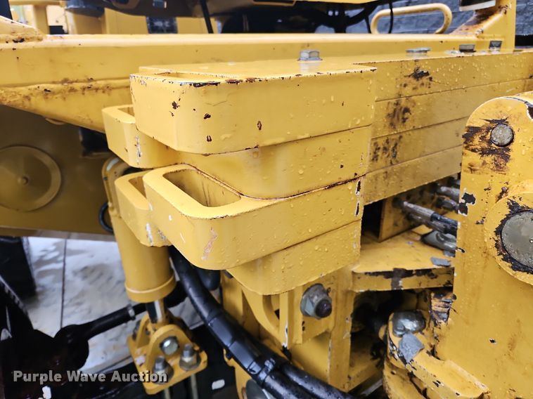 image for item OK9868 2014 Vermeer  RTX1250 cable plow