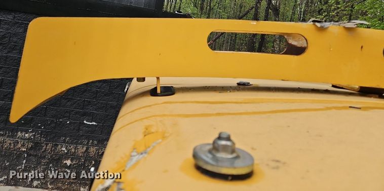 image for item OK9868 2014 Vermeer  RTX1250 cable plow