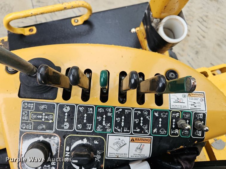 image for item OK9868 2014 Vermeer  RTX1250 cable plow