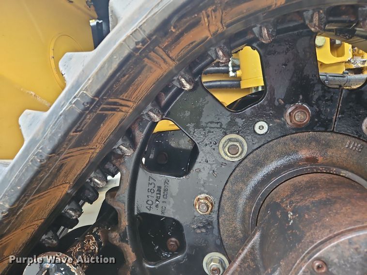 image for item OK9868 2014 Vermeer  RTX1250 cable plow