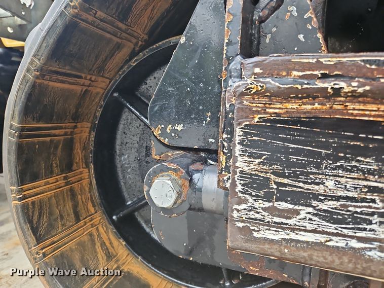 image for item OK9868 2014 Vermeer  RTX1250 cable plow