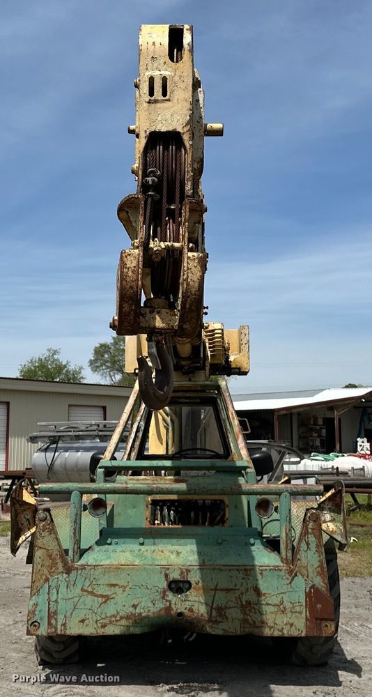 image for item OM9459 Galion crane