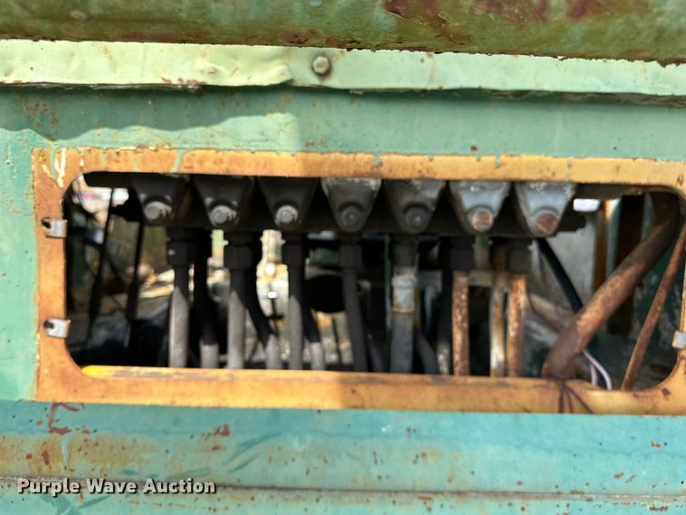 image for item OM9459 Galion crane