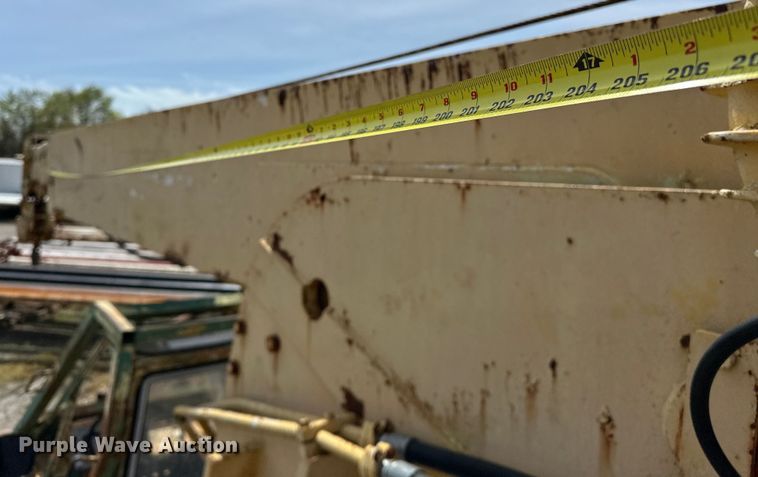 image for item OM9459 Galion crane