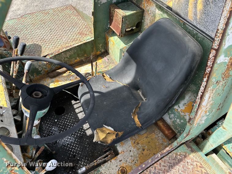 image for item OM9459 Galion crane