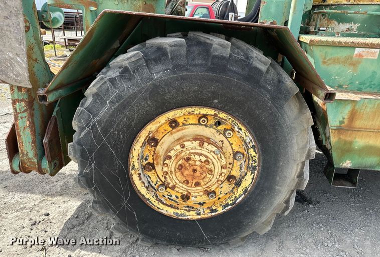 image for item OM9459 Galion crane