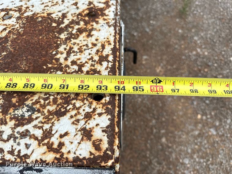 image for item OM9463 2002 International  4400 utility / service truck