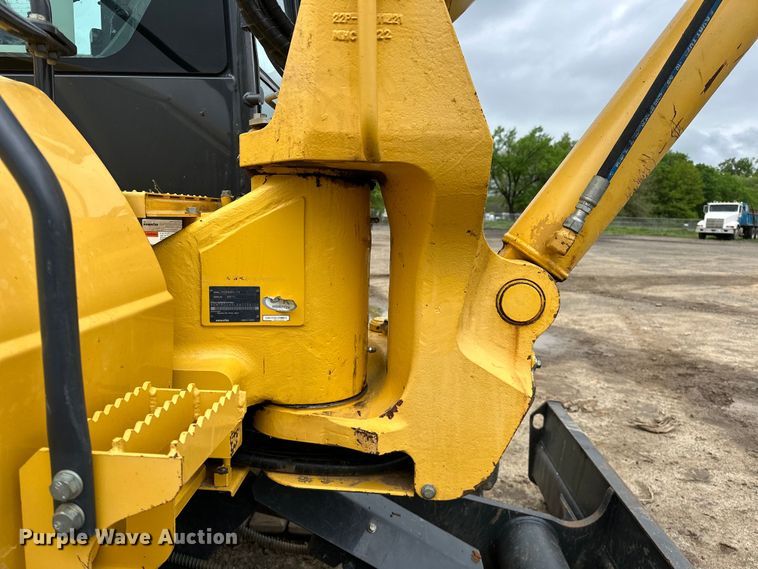 image for item OM9464 2019 Komatsu  PC88MR-10 mini excavator