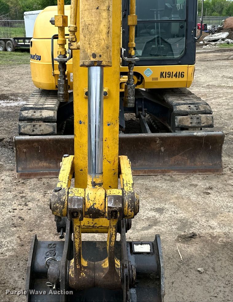 image for item OM9464 2019 Komatsu  PC88MR-10 mini excavator