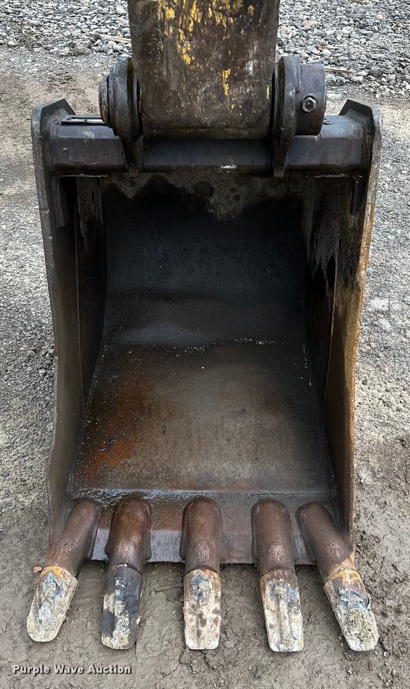 image for item OM9464 2019 Komatsu  PC88MR-10 mini excavator