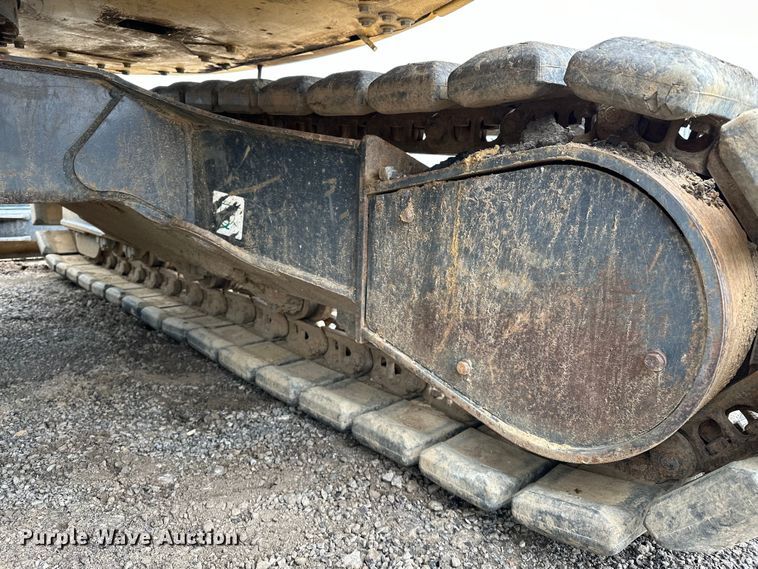 image for item OM9464 2019 Komatsu  PC88MR-10 mini excavator