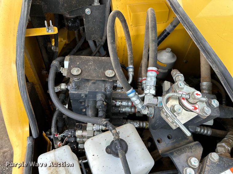 image for item OM9464 2019 Komatsu  PC88MR-10 mini excavator