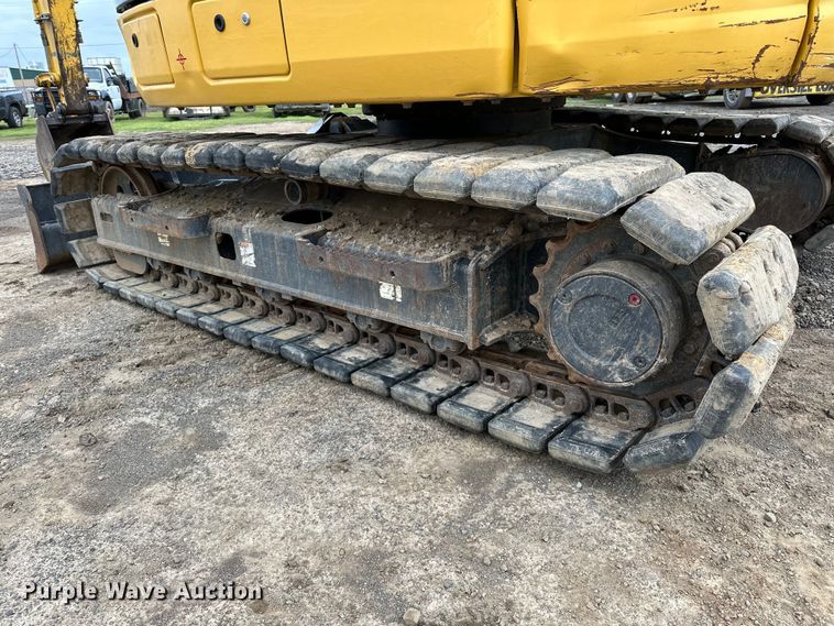 image for item OM9464 2019 Komatsu  PC88MR-10 mini excavator