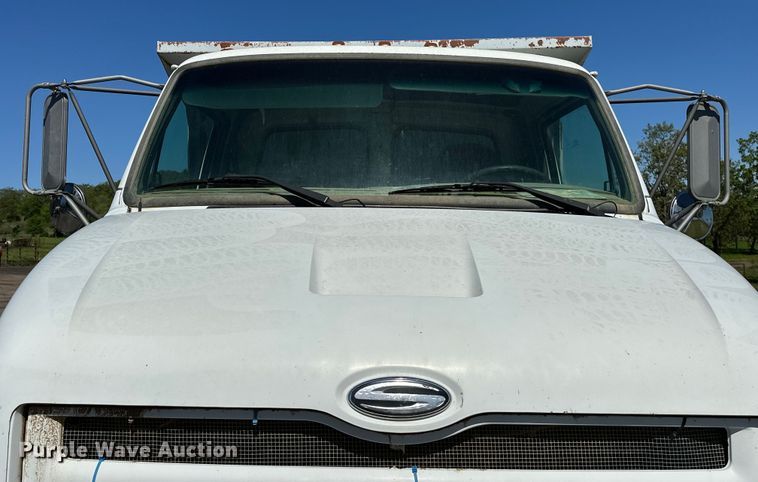 image for item OM9469 2001 Sterling  LT7500 dump truck