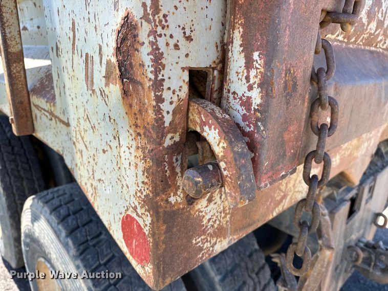 image for item OM9469 2001 Sterling  LT7500 dump truck