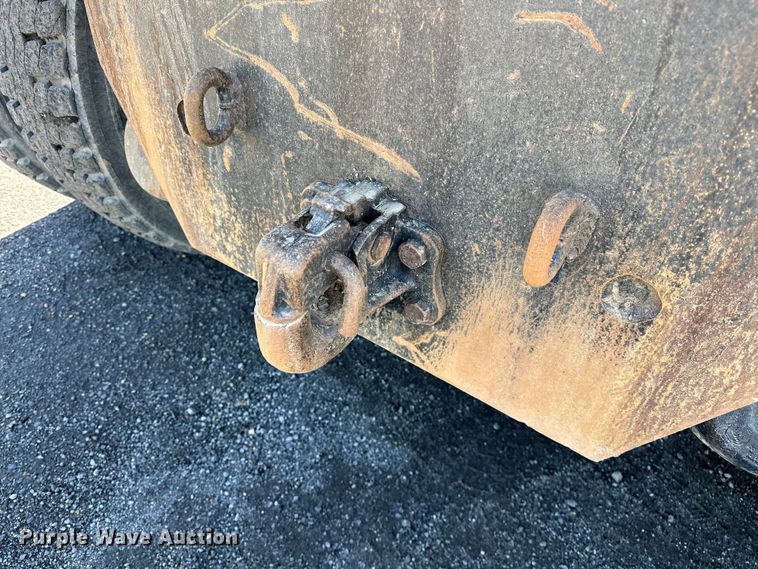 image for item OM9469 2001 Sterling  LT7500 dump truck