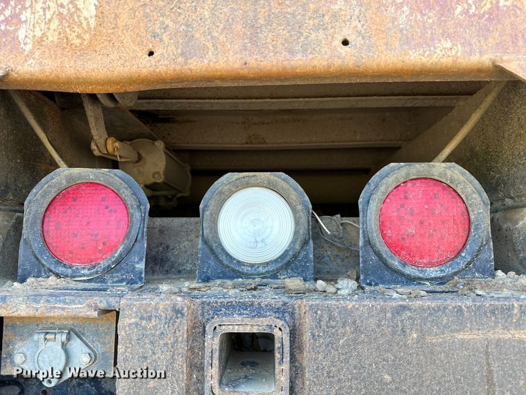 image for item OM9469 2001 Sterling  LT7500 dump truck