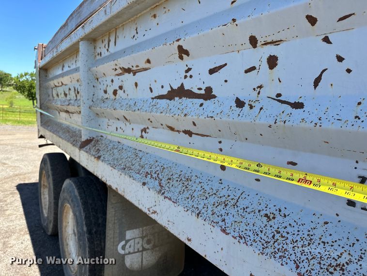 image for item OM9469 2001 Sterling  LT7500 dump truck