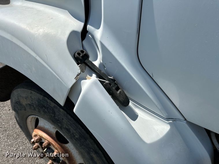 image for item OM9469 2001 Sterling  LT7500 dump truck