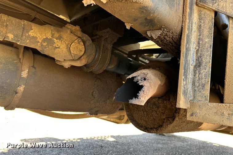 image for item OM9469 2001 Sterling  LT7500 dump truck