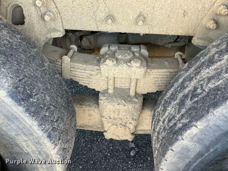 image for item OM9469 2001 Sterling  LT7500 dump truck