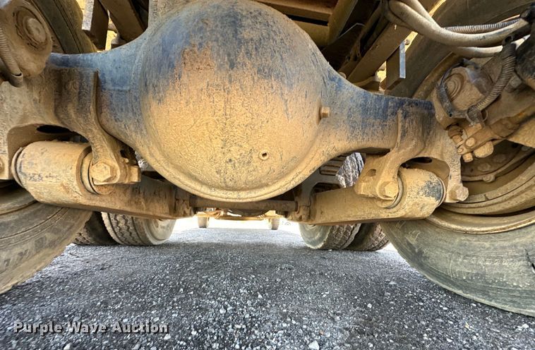 image for item OM9469 2001 Sterling  LT7500 dump truck