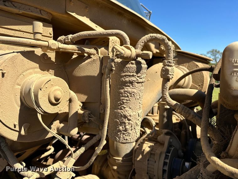 image for item OM9469 2001 Sterling  LT7500 dump truck