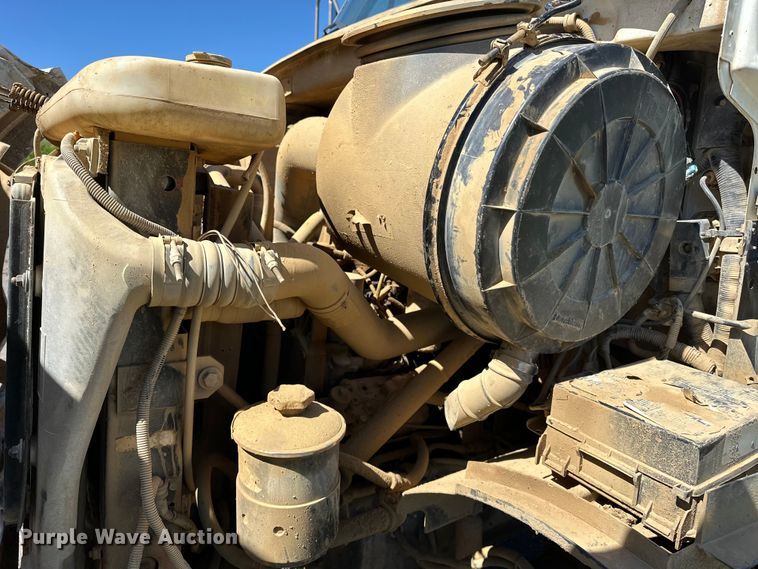 image for item OM9469 2001 Sterling  LT7500 dump truck