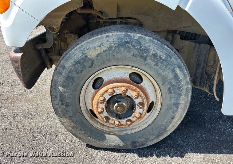 image for item OM9469 2001 Sterling  LT7500 dump truck