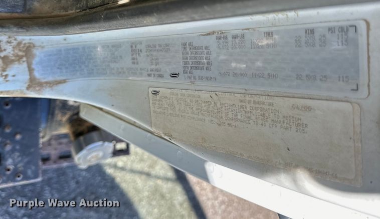 image for item OM9469 2001 Sterling  LT7500 dump truck