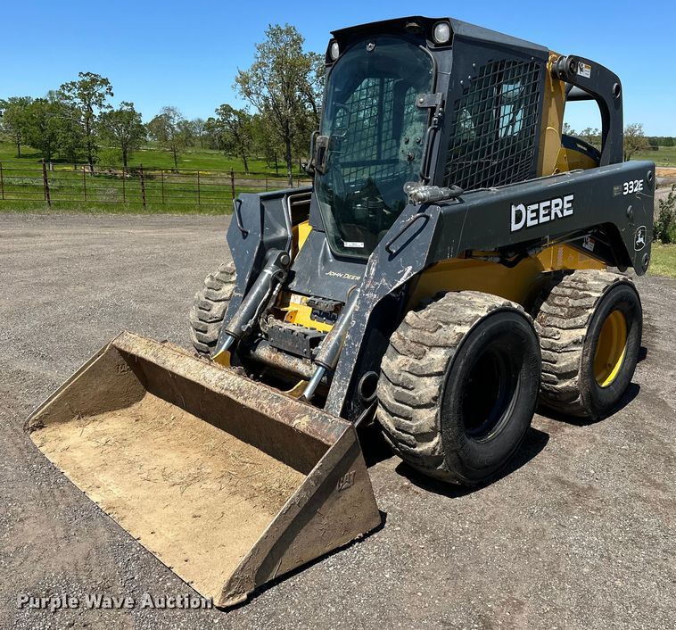 image for item OM9470 2015 John Deere  332E skid steer loader